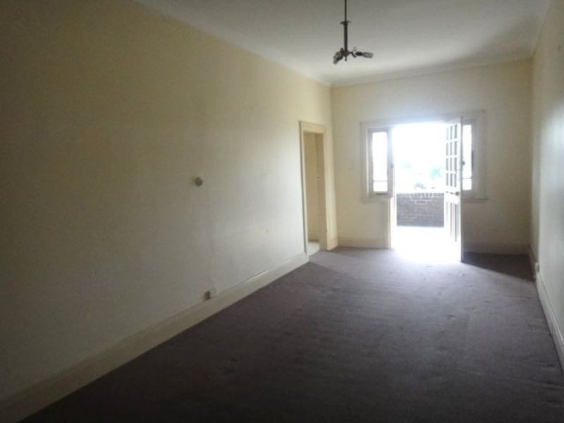 22 Yangoora Rd, Belmore NSW 2192