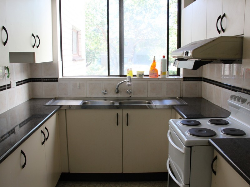 2/60 Second Ave, Campsie NSW 2194