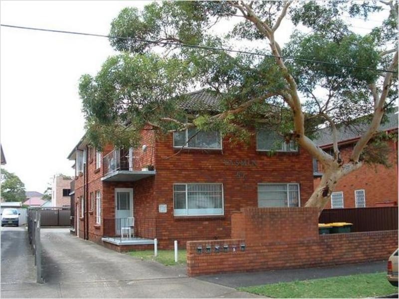 1/57 Frederick Street, Campsie NSW 2194