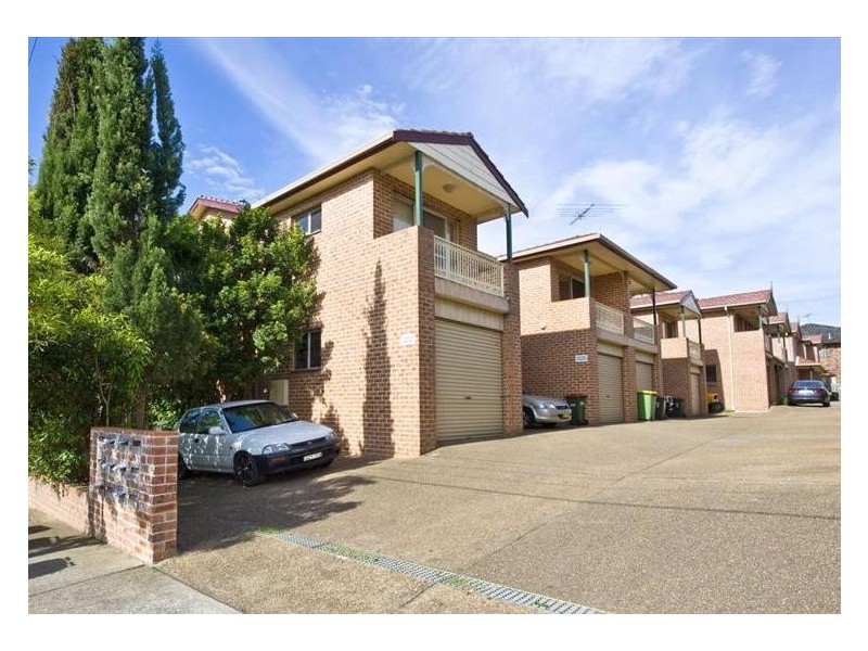 2 Brooklyn St, Strathfield South NSW 2136