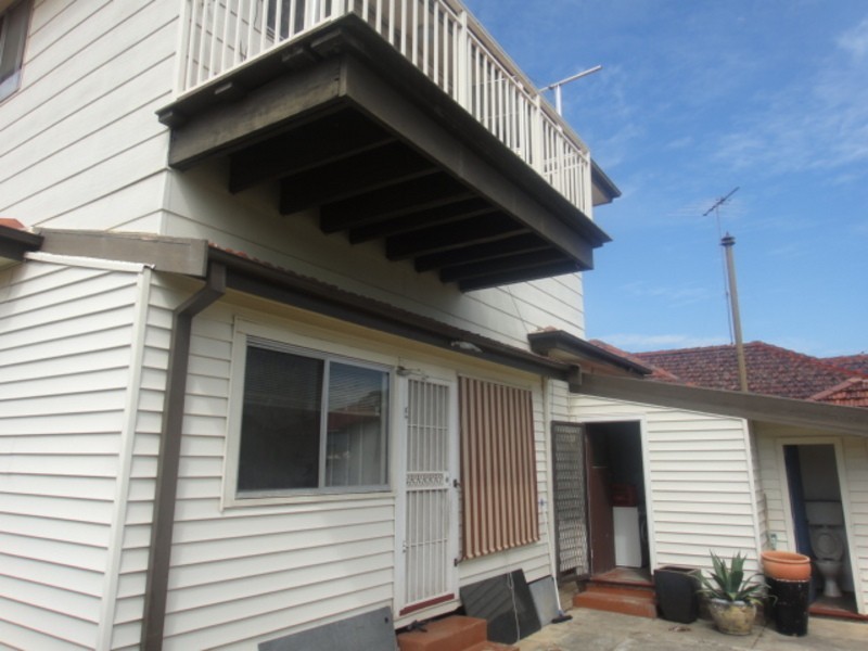 37 Viola St, Punchbowl NSW 2196