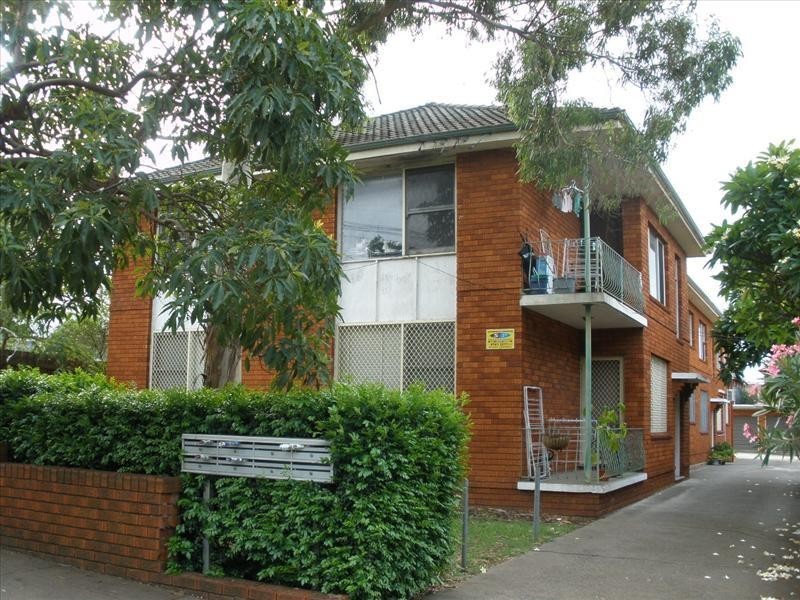 4/23 Hill St, Campsie NSW 2194
