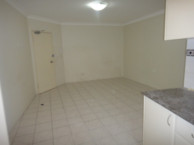 8/56 Ninth Ave, Campsie NSW 2194