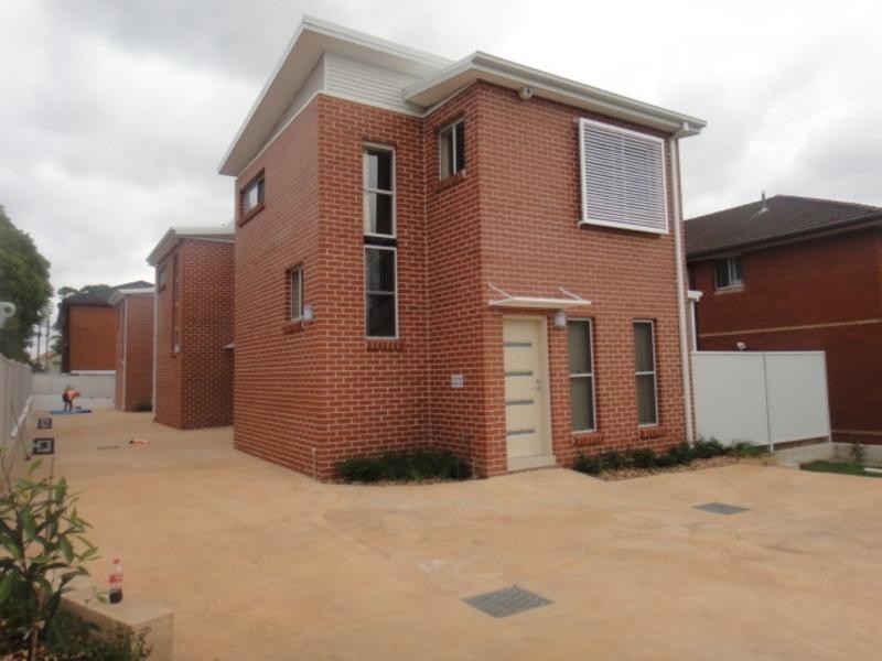 1/9 Mckern St, Campsie NSW 2194