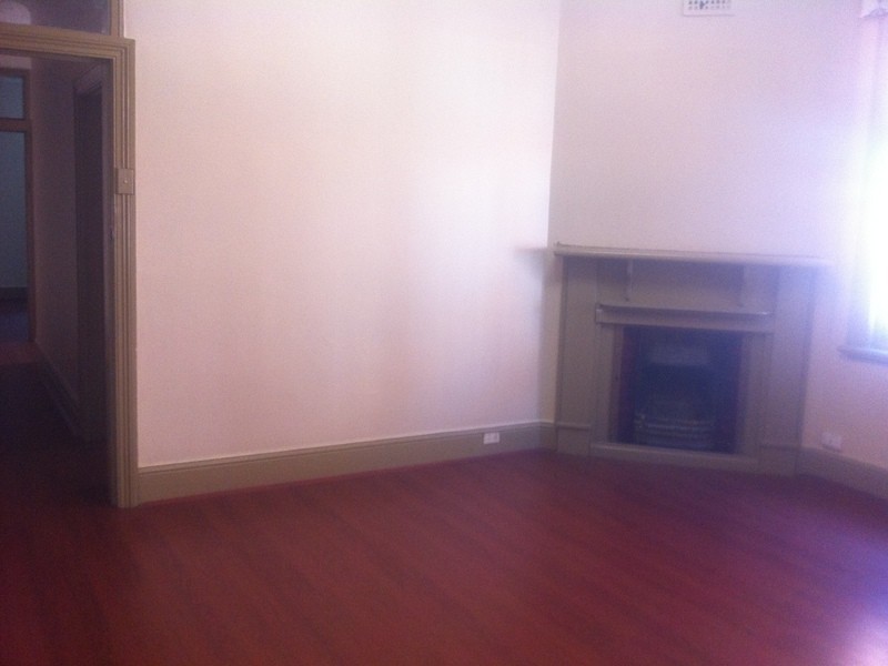 82 Ninth Ave, Campsie NSW 2194