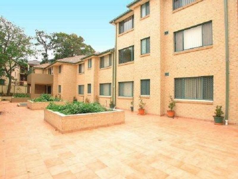 12/8 Chertsey Ave, Bankstown NSW 2200