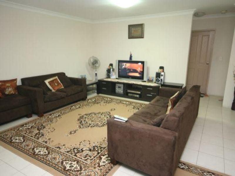 12/8 Chertsey Ave, Bankstown NSW 2200