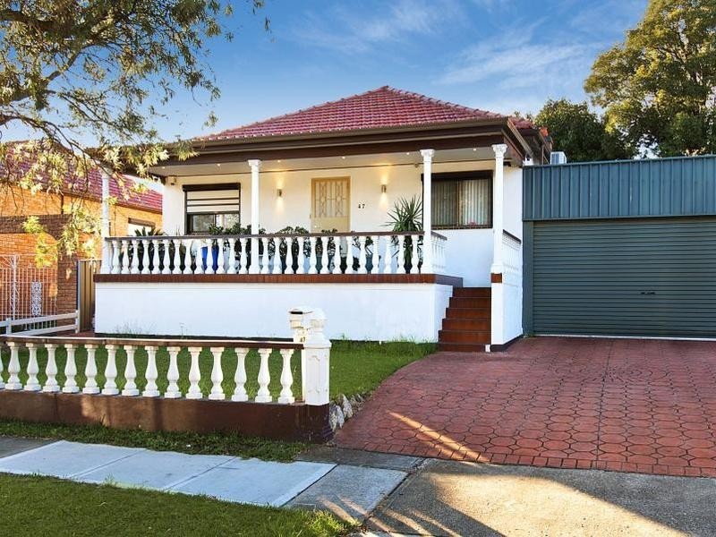 47 Myers St, Roselands NSW 2196