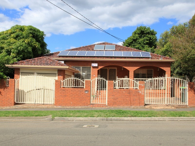 6a Evaline St, Campsie NSW 2194