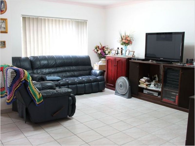 2/3 Third Ave, Campsie NSW 2194