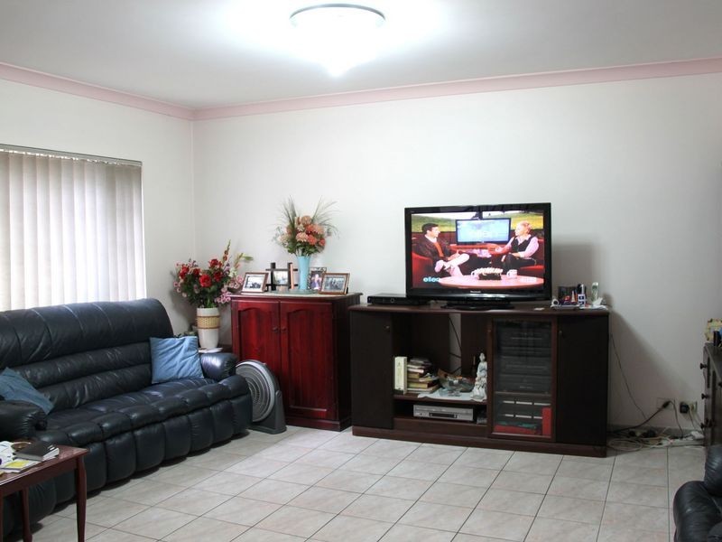 3 Third Ave, Campsie NSW 2194