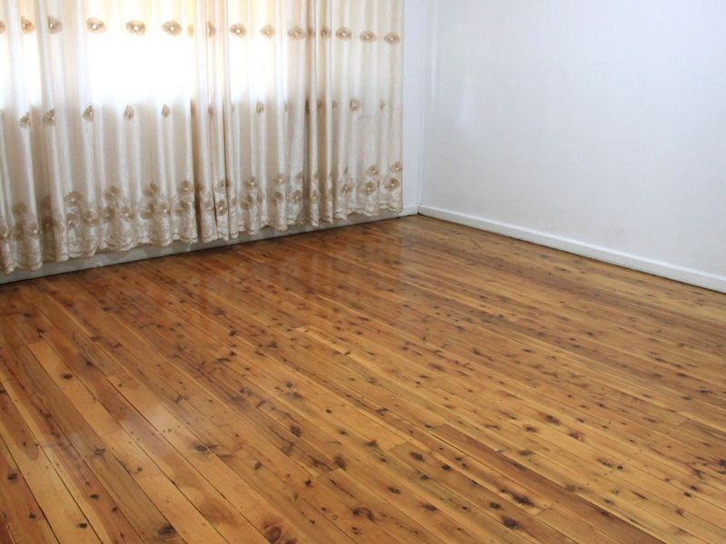 86 Hillcrest Ave, Greenacre NSW 2190