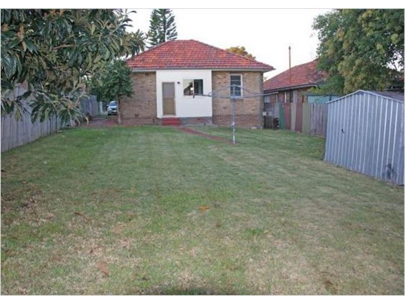 55-57 Vicliffe St, Campsie NSW 2194