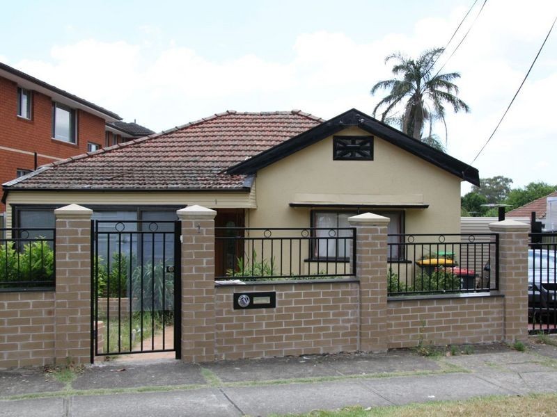 1 Fairmount Street, Lakemba NSW 2195