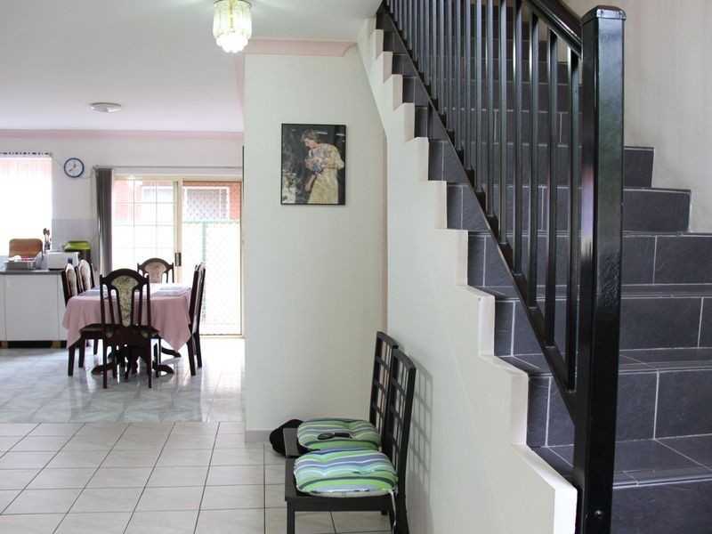 2/3 Third Ave, Campsie NSW 2194