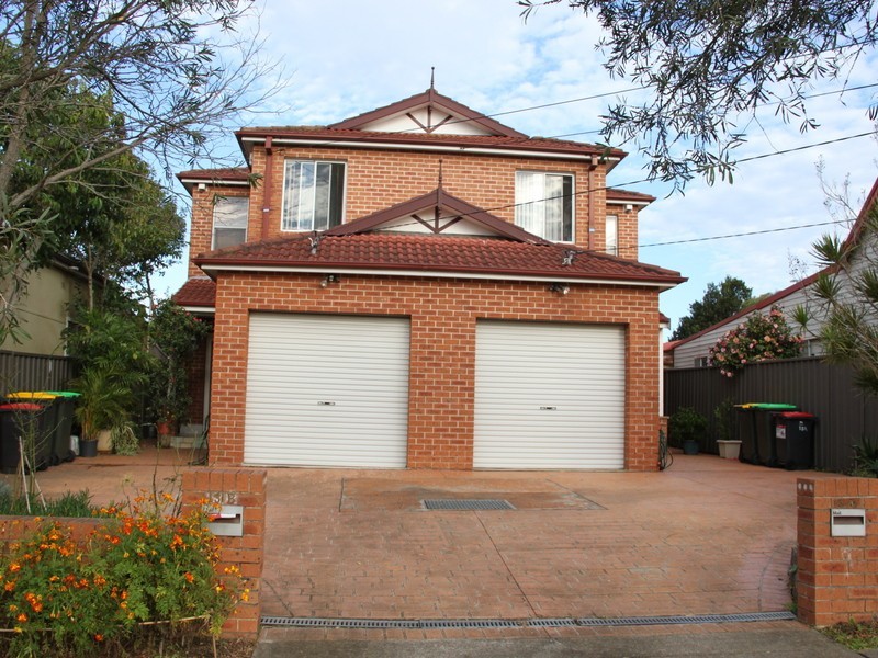 13 Gordon St, Campsie NSW 2194