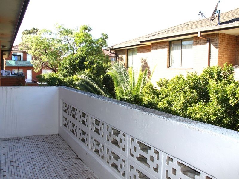 6 Ferguson St, Wiley Park NSW 2195