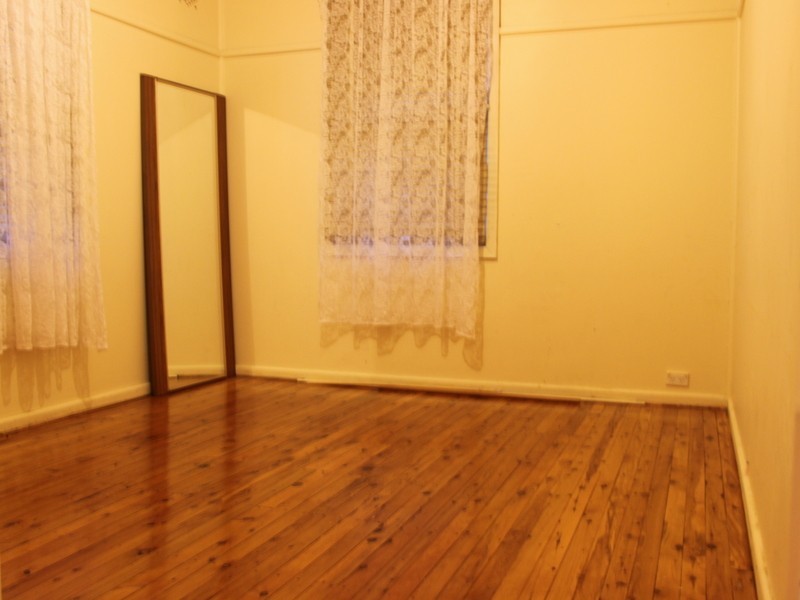 10 Frank  St, Bankstown NSW 2200