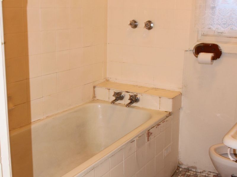 10 Frank  St, Bankstown NSW 2200