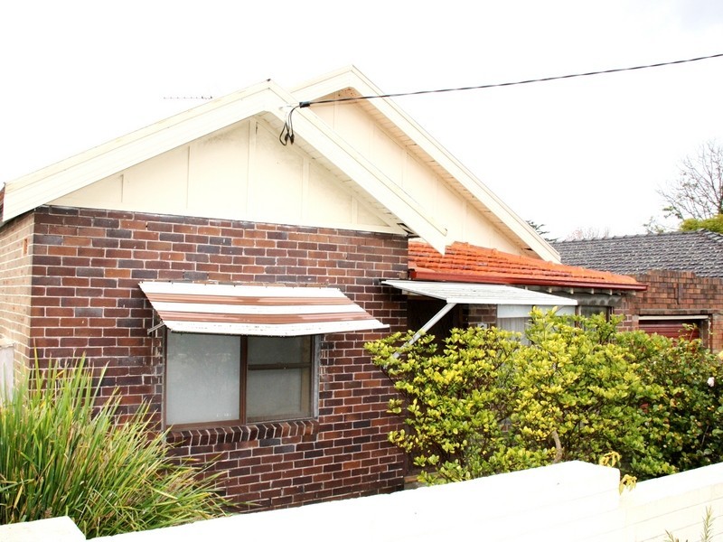 6 Morgan St, Earlwood NSW 2206
