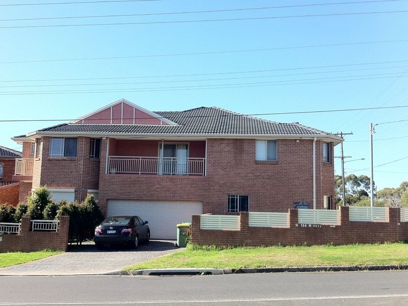 122 Clarence St, Condell Park NSW 2200