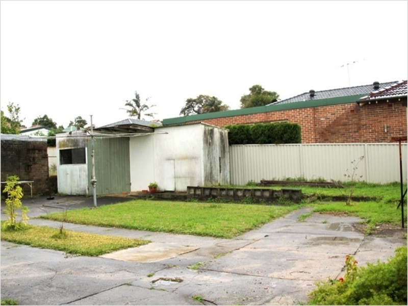 6 Morgan St, Earlwood NSW 2206