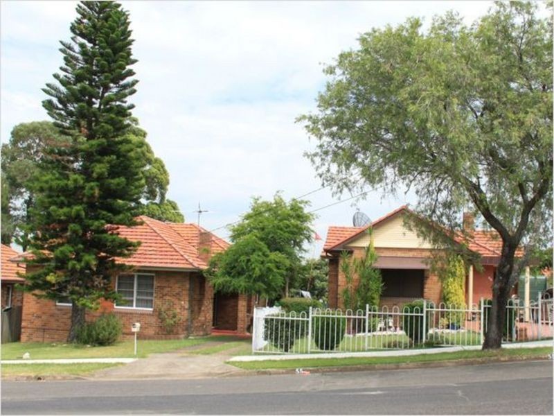 55-57 Vicliffe St, Campsie NSW 2194