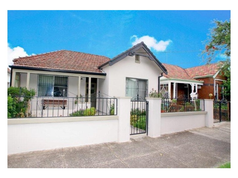 20 School pde, Marrickville NSW 2204