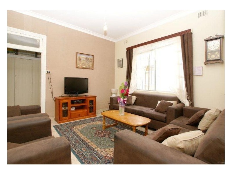 20 School pde, Marrickville NSW 2204