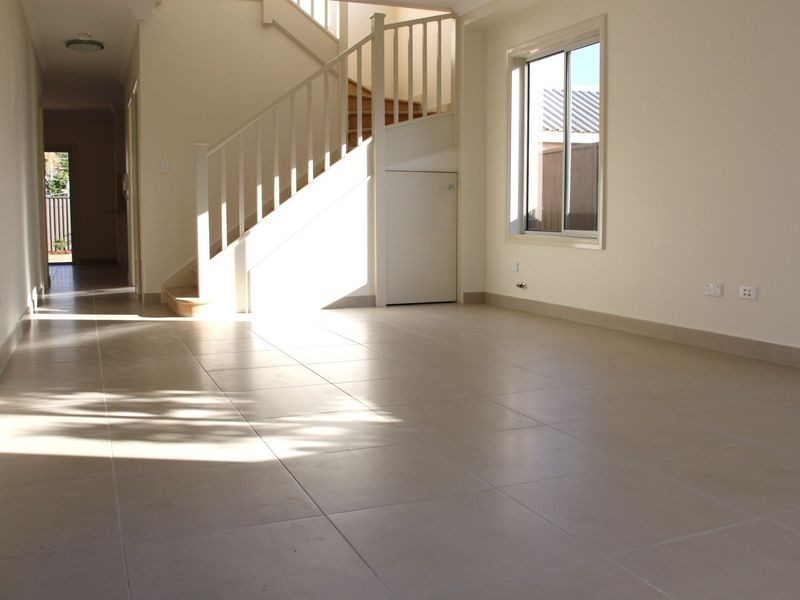 18E KOALA ROAD, Greenacre NSW 2190