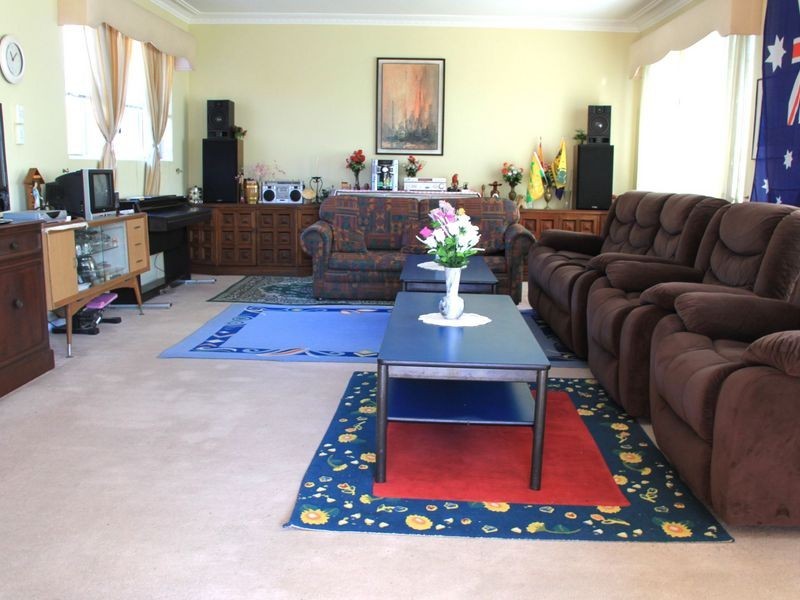 14 Waygrove Ave, Earlwood NSW 2206