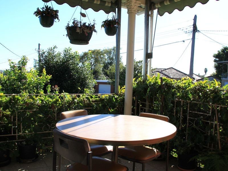 14 Waygrove Ave, Earlwood NSW 2206