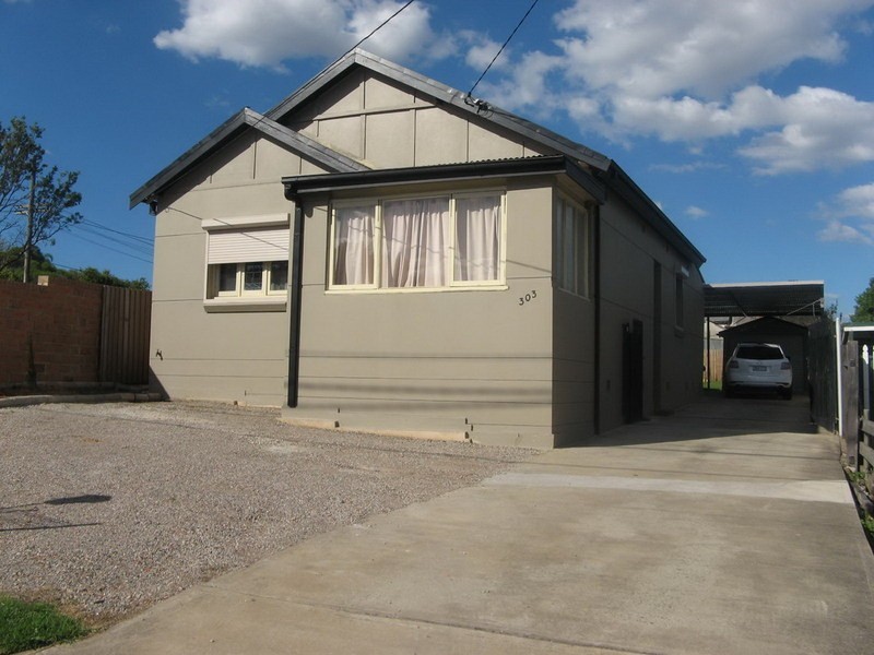 303 Stacey St, Bankstown NSW 2200