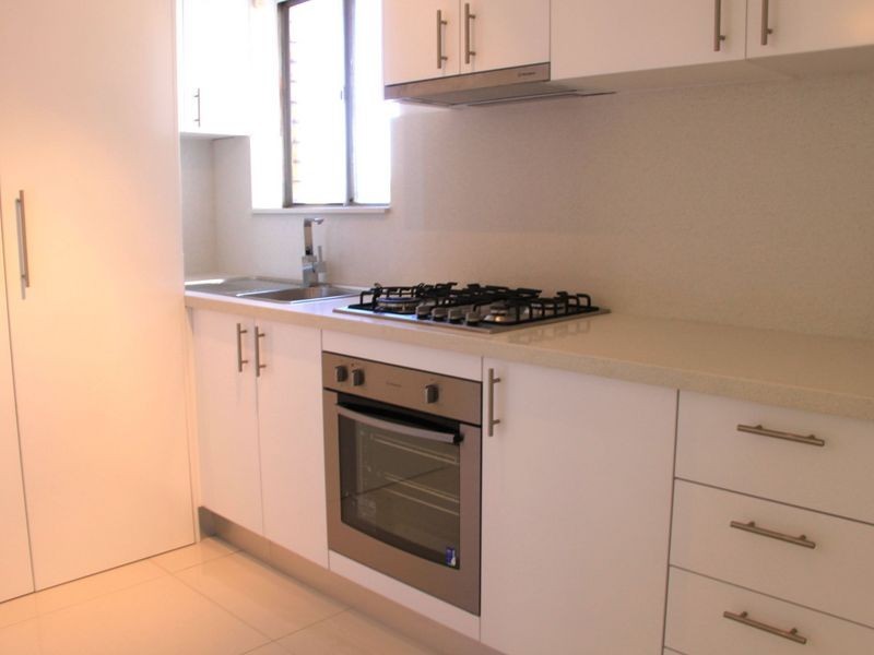 4/10 The Avenue, Ashfield NSW 2131