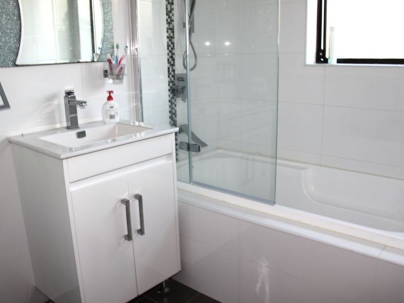 172 Juno Pde, Greenacre NSW 2190