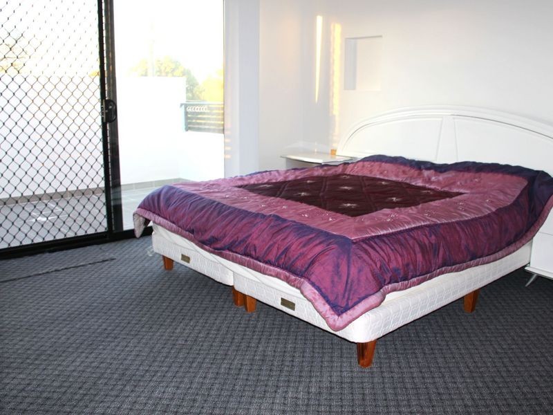 172 Juno Pde, Greenacre NSW 2190