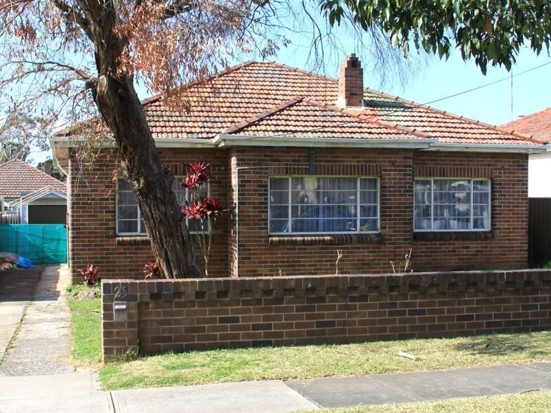 23 Winsfear AVe, Bankstown NSW 2200