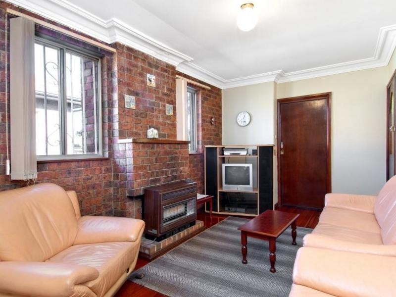 119 Kingsgrove Rd, Kingsgrove NSW 2208