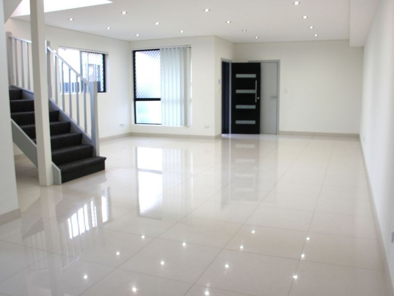 172A Juno Pde, Greenacre NSW 2190