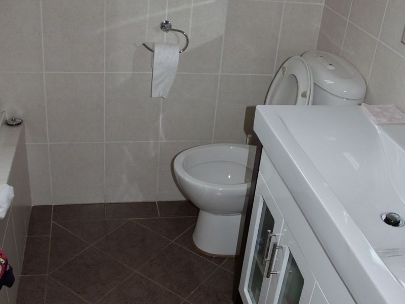 62 Forsyth St, Kingsgrove NSW 2208