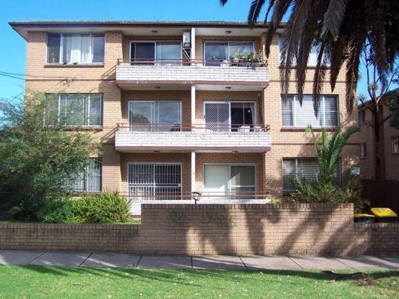 2 Fifth Ave, Campsie NSW 2194