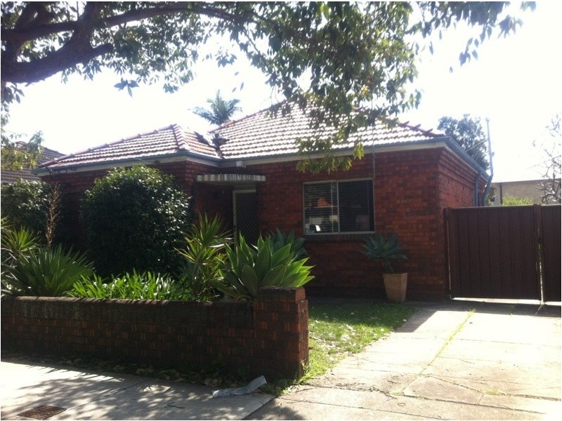 23 Payten Ave, Roselands NSW 2196