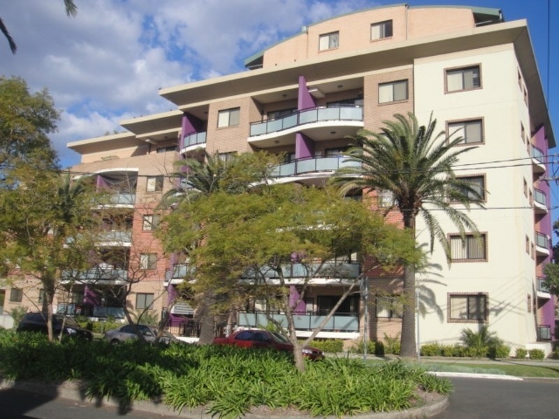 18/8 Eighth Ave, Campsie NSW 2194