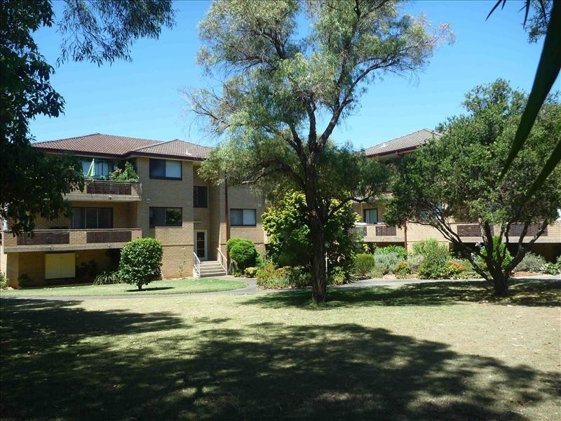 28 Claremont St, Campsie NSW 2194