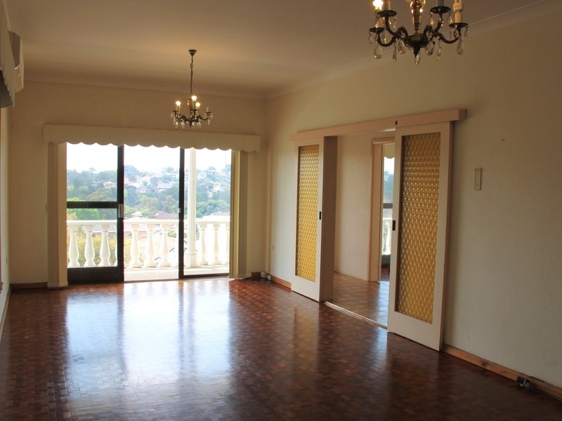 48 Undercliffe Rd, Earlwood NSW 2206