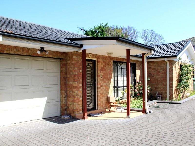 2/95 Rosemont St, Punchbowl NSW 2196