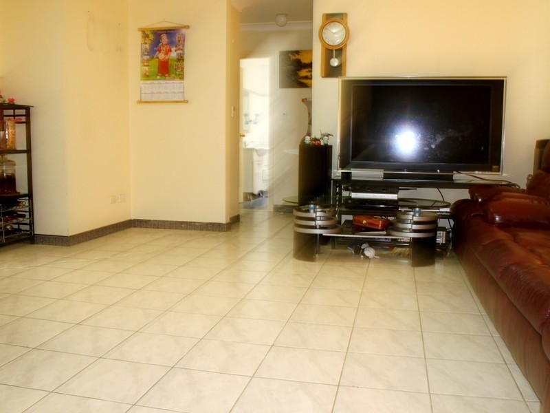 2/95 Rosemont St, Punchbowl NSW 2196