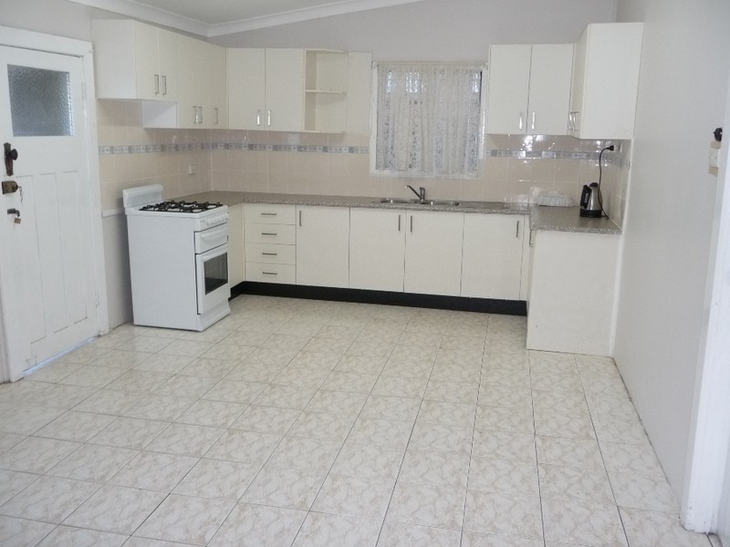 24 Barremma Rd, Lakemba NSW 2195