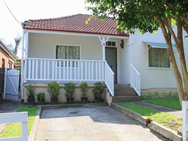 24 Barremma Rd, Lakemba NSW 2195