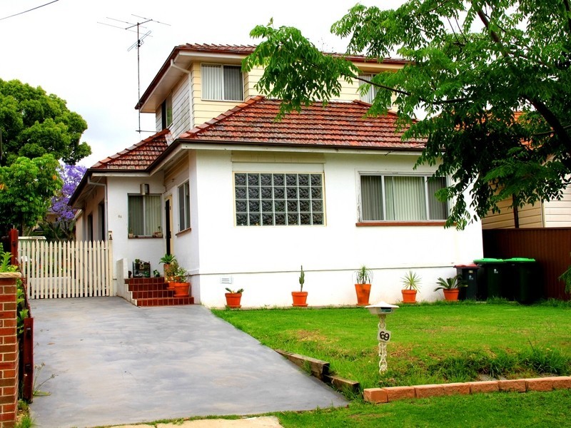 69 Inverness Ave, Penshurst NSW 2222